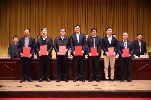 量子材料科學(xué)中心王健教授榮獲2019年度高等學(xué)校科學(xué)研究?jī)?yōu)秀成果獎(jiǎng) 推動(dòng)材料科學(xué)研究邁上新臺(tái)階